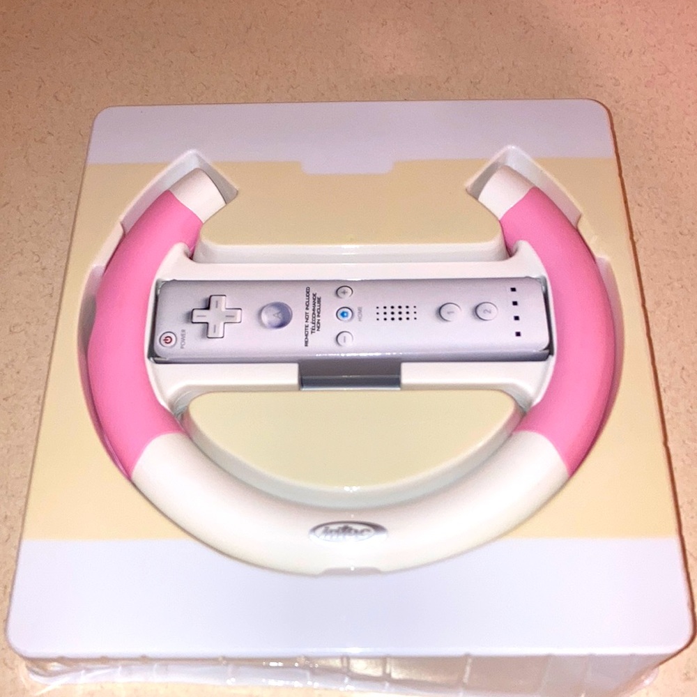 Brand New! Intec Wii compatible Racing Wheel.  Box has some marks on it. A3